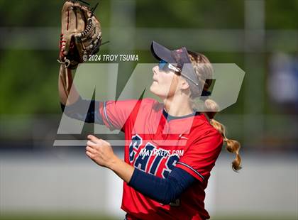 Thumbnail 2 in Barlow @ Westview (OSAA 6A Round 2) photogallery.