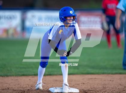 Thumbnail 3 in Barlow @ Westview (OSAA 6A Round 2) photogallery.