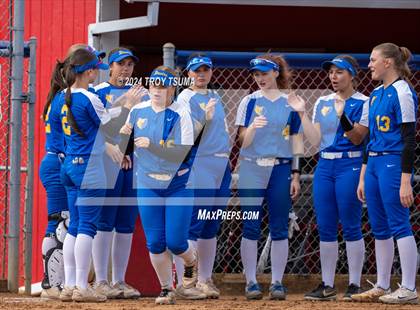 Thumbnail 1 in Barlow @ Westview (OSAA 6A Round 2) photogallery.