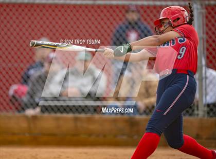 Thumbnail 2 in Barlow @ Westview (OSAA 6A Round 2) photogallery.