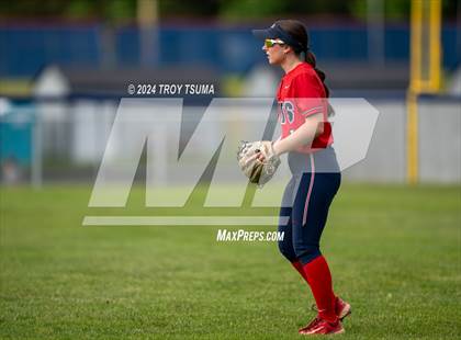 Thumbnail 3 in Barlow @ Westview (OSAA 6A Round 2) photogallery.