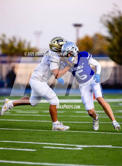 Thumbnail 1 in Peninsula @ Alta Loma photogallery.