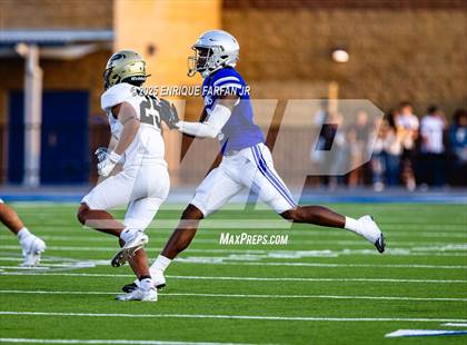 Thumbnail 3 in Peninsula @ Alta Loma photogallery.