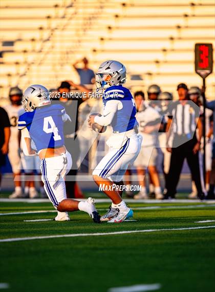 Thumbnail 1 in Peninsula @ Alta Loma photogallery.