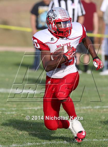 Thumbnail 3 in Thacher vs. Mojave (CIF SS D1 8-Man Final) photogallery.
