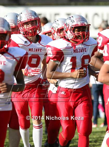 Thumbnail 1 in Thacher vs. Mojave (CIF SS D1 8-Man Final) photogallery.