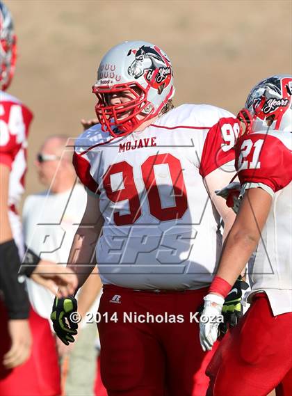 Thumbnail 3 in Thacher vs. Mojave (CIF SS D1 8-Man Final) photogallery.