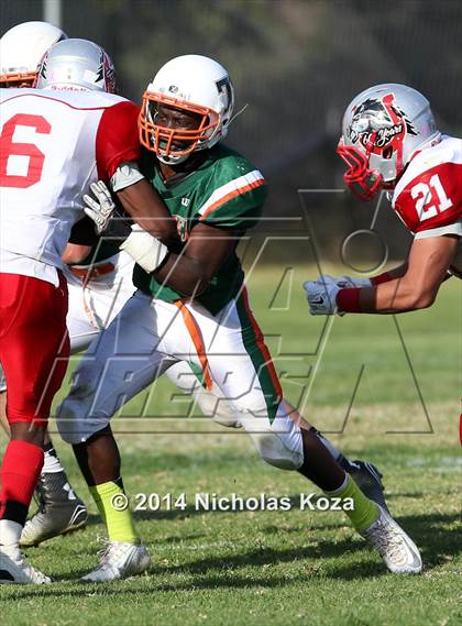 Thumbnail 2 in Thacher vs. Mojave (CIF SS D1 8-Man Final) photogallery.