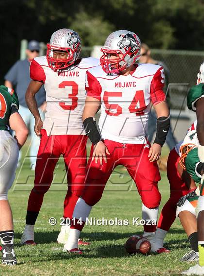 Thumbnail 3 in Thacher vs. Mojave (CIF SS D1 8-Man Final) photogallery.