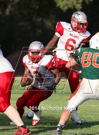 Thumbnail 3 in Thacher vs. Mojave (CIF SS D1 8-Man Final) photogallery.