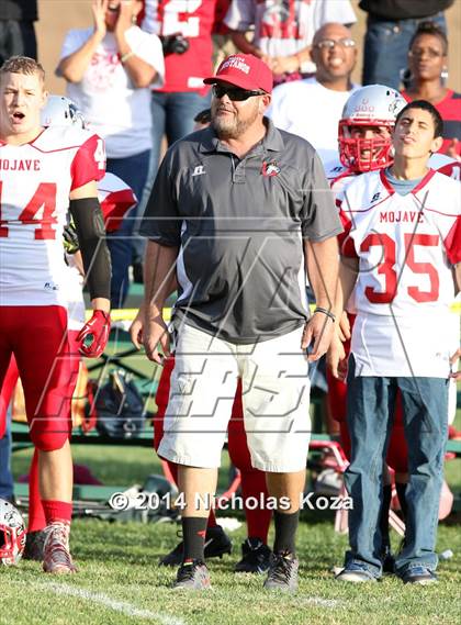Thumbnail 3 in Thacher vs. Mojave (CIF SS D1 8-Man Final) photogallery.