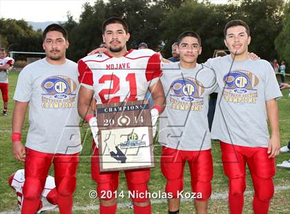 Thumbnail 3 in Thacher vs. Mojave (CIF SS D1 8-Man Final) photogallery.