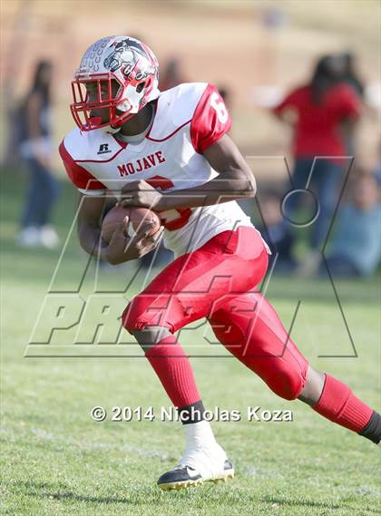 Thumbnail 2 in Thacher vs. Mojave (CIF SS D1 8-Man Final) photogallery.