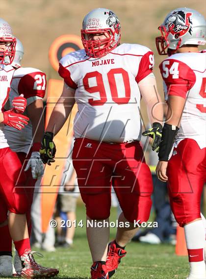 Thumbnail 3 in Thacher vs. Mojave (CIF SS D1 8-Man Final) photogallery.