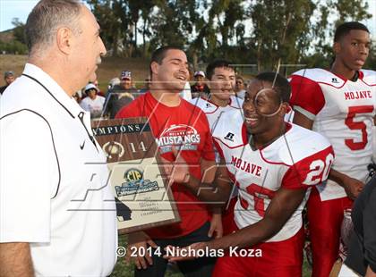 Thumbnail 3 in Thacher vs. Mojave (CIF SS D1 8-Man Final) photogallery.