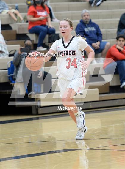 Thumbnail 3 in Mater Dei vs. King (Tom Riach Tournament) photogallery.