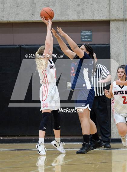 Thumbnail 3 in Mater Dei vs. King (Tom Riach Tournament) photogallery.
