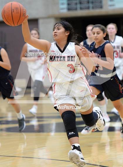 Thumbnail 2 in Mater Dei vs. King (Tom Riach Tournament) photogallery.