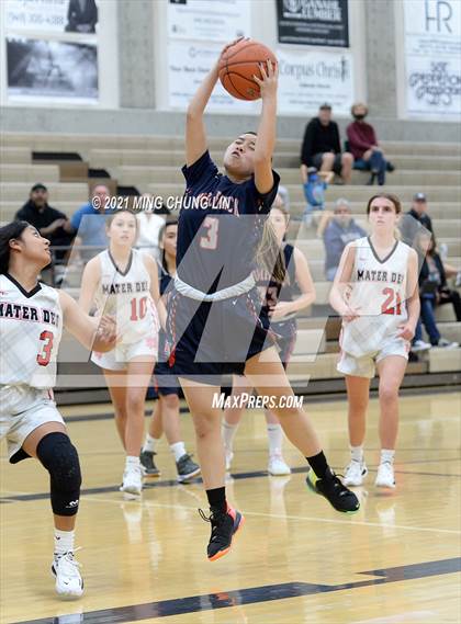 Thumbnail 1 in Mater Dei vs. King (Tom Riach Tournament) photogallery.