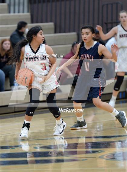 Thumbnail 3 in Mater Dei vs. King (Tom Riach Tournament) photogallery.