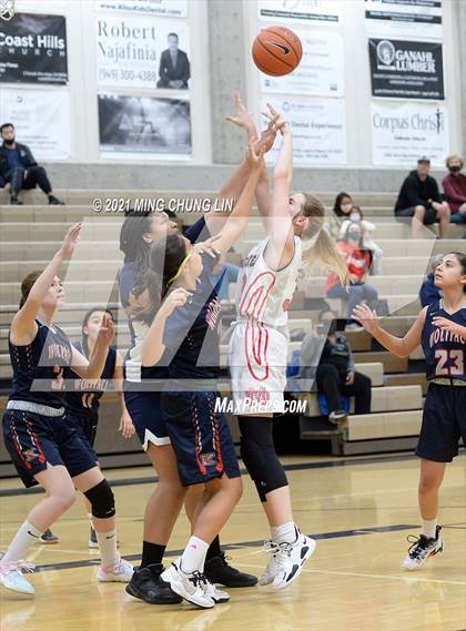 Thumbnail 1 in Mater Dei vs. King (Tom Riach Tournament) photogallery.