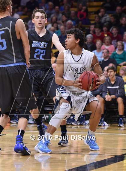 Thumbnail 2 in Pueblo West vs. Valor Christian (CHSAA 4A Final) photogallery.