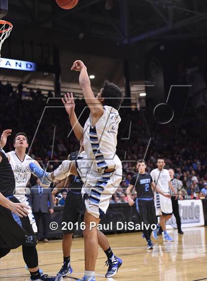 Thumbnail 2 in Pueblo West vs. Valor Christian (CHSAA 4A Final) photogallery.