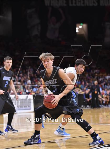 Thumbnail 1 in Pueblo West vs. Valor Christian (CHSAA 4A Final) photogallery.