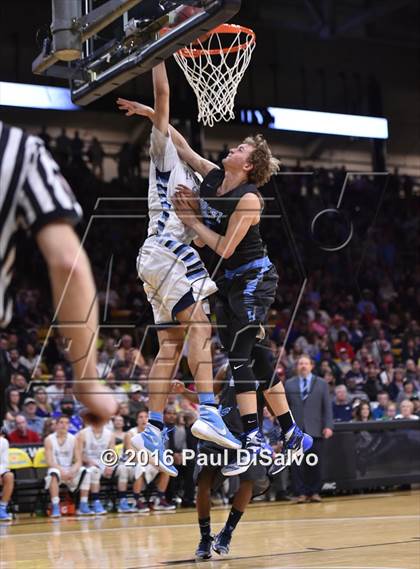 Thumbnail 3 in Pueblo West vs. Valor Christian (CHSAA 4A Final) photogallery.