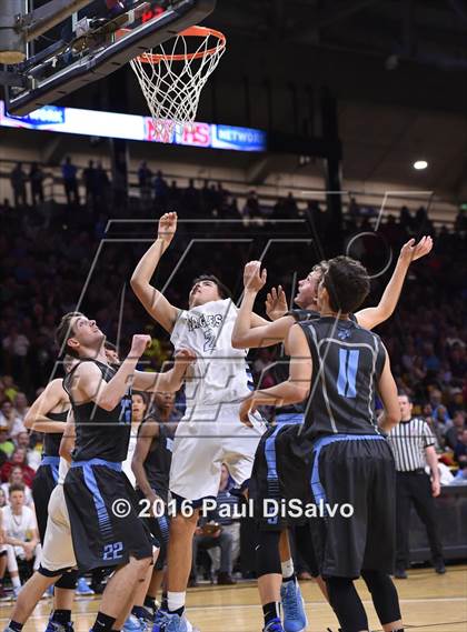 Thumbnail 1 in Pueblo West vs. Valor Christian (CHSAA 4A Final) photogallery.