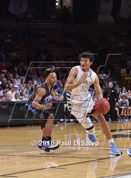 Thumbnail 2 in Pueblo West vs. Valor Christian (CHSAA 4A Final) photogallery.