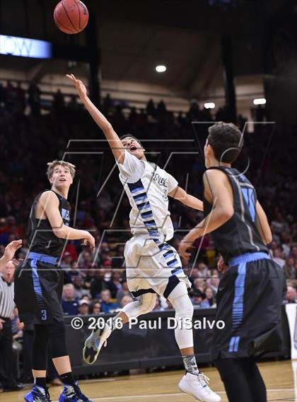 Thumbnail 2 in Pueblo West vs. Valor Christian (CHSAA 4A Final) photogallery.