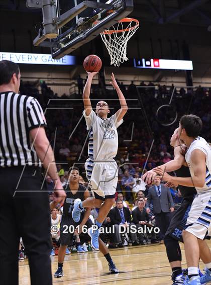 Thumbnail 3 in Pueblo West vs. Valor Christian (CHSAA 4A Final) photogallery.