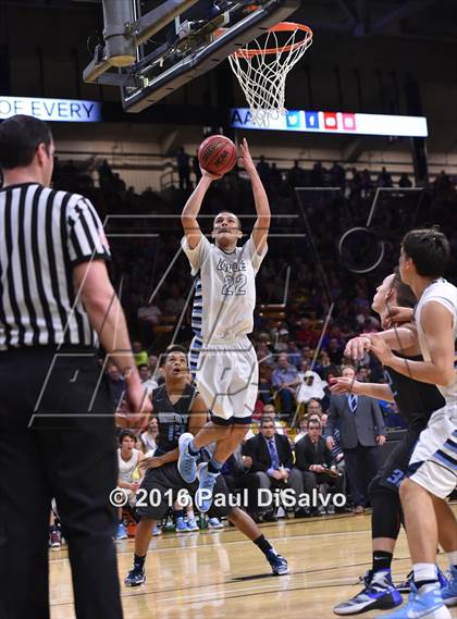 Thumbnail 2 in Pueblo West vs. Valor Christian (CHSAA 4A Final) photogallery.