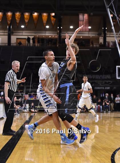 Thumbnail 2 in Pueblo West vs. Valor Christian (CHSAA 4A Final) photogallery.