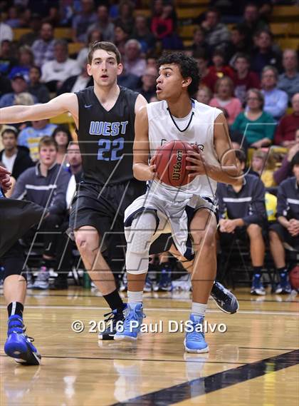 Thumbnail 3 in Pueblo West vs. Valor Christian (CHSAA 4A Final) photogallery.