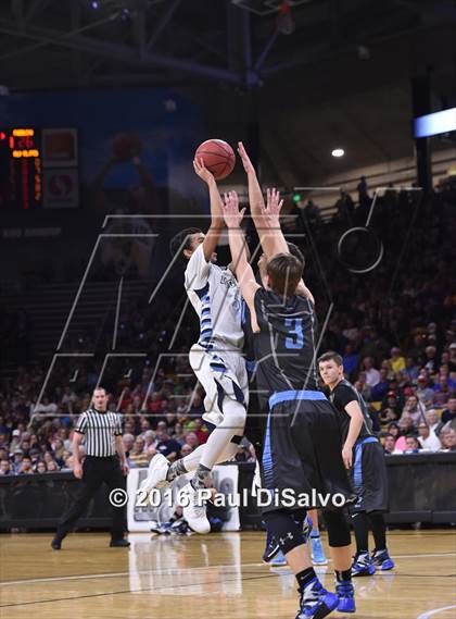 Thumbnail 2 in Pueblo West vs. Valor Christian (CHSAA 4A Final) photogallery.
