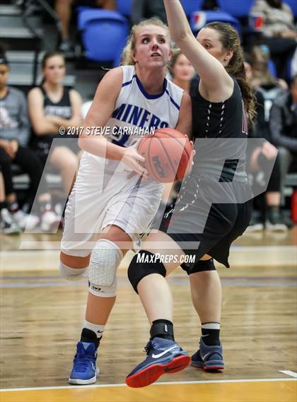 Thumbnail 3 in Northridge vs Bingham (UHSAA 1st Round) photogallery.