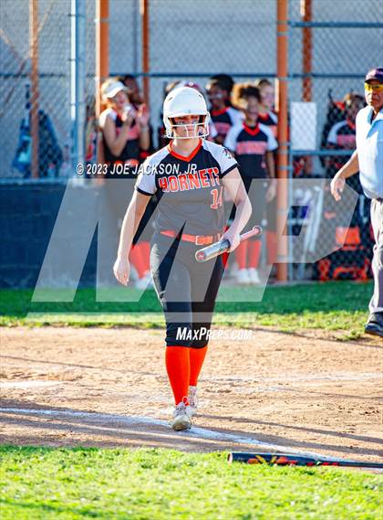 Thumbnail 2 in Bishop Kelley @ Booker T. Washington photogallery.