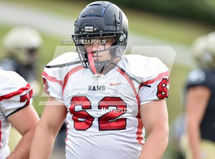Thumbnail 1 in Greer vs Hillcrest (The Greer Gridiron Classic) photogallery.