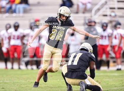 Thumbnail 2 in Greer vs Hillcrest (The Greer Gridiron Classic) photogallery.