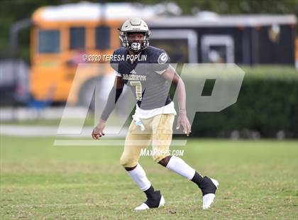 Thumbnail 2 in Greer vs Hillcrest (The Greer Gridiron Classic) photogallery.