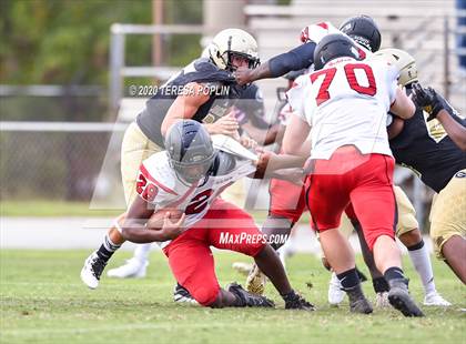 Thumbnail 3 in Greer vs Hillcrest (The Greer Gridiron Classic) photogallery.