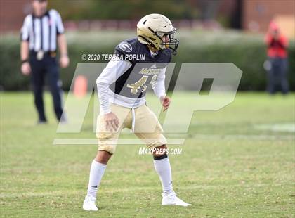 Thumbnail 3 in Greer vs Hillcrest (The Greer Gridiron Classic) photogallery.