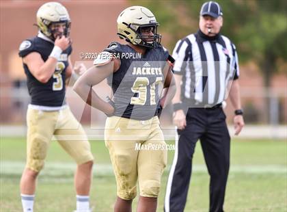 Thumbnail 2 in Greer vs Hillcrest (The Greer Gridiron Classic) photogallery.