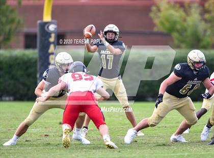 Thumbnail 1 in Greer vs Hillcrest (The Greer Gridiron Classic) photogallery.