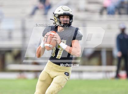 Thumbnail 2 in Greer vs Hillcrest (The Greer Gridiron Classic) photogallery.