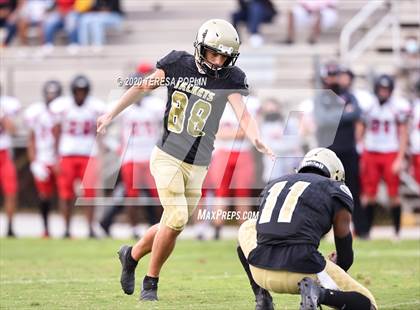 Thumbnail 1 in Greer vs Hillcrest (The Greer Gridiron Classic) photogallery.