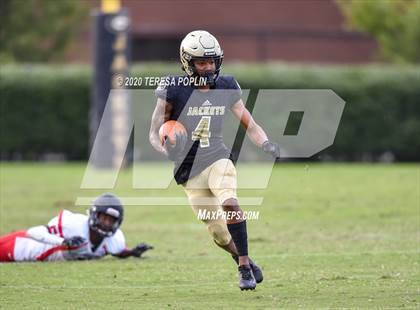 Thumbnail 2 in Greer vs Hillcrest (The Greer Gridiron Classic) photogallery.