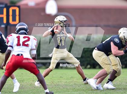 Thumbnail 3 in Greer vs Hillcrest (The Greer Gridiron Classic) photogallery.